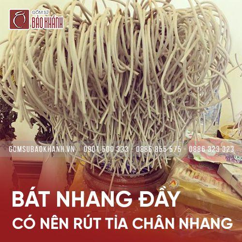 Bát nhang đầy cản lộc? Gia chủ có nên rút tỉa chân nhang?