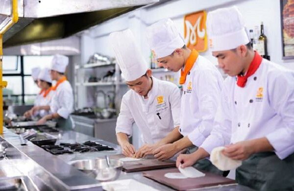Các trường đại học dạy nấu ăn tại TPHCM