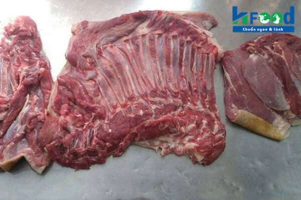 Thịt dê tươi giá bao nhiêu tiền 1kg? Nơi bán uy tín