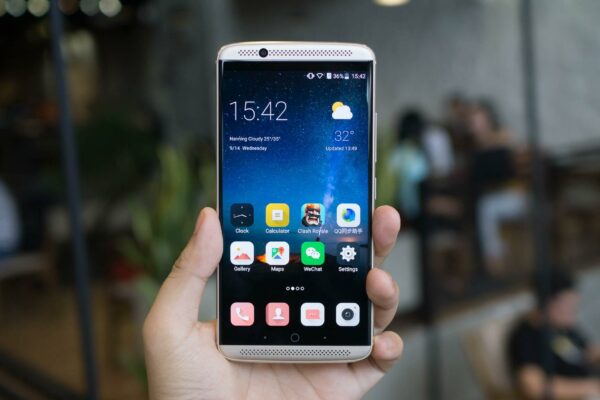 Đánh giá ZTE Axon 7: cấu hình tốt, máy đẹp trong tầm giá 10 triệu