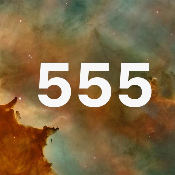 Số 555 có ý nghĩa gì? Thông điệp đặc biệt từ vũ trụ thông qua con số 555