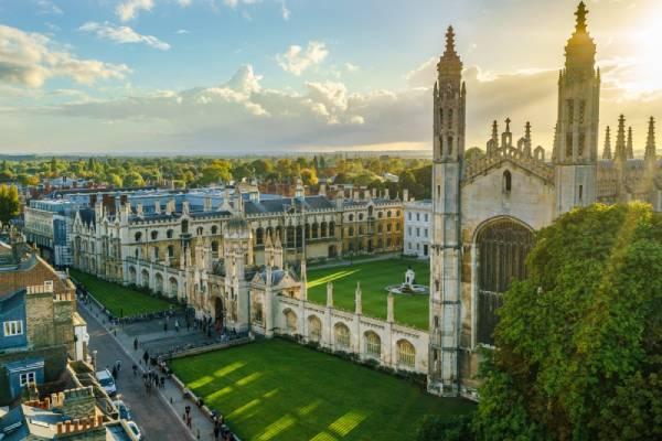 Tất tần tật về trường đại học Cambridge Anh quốc