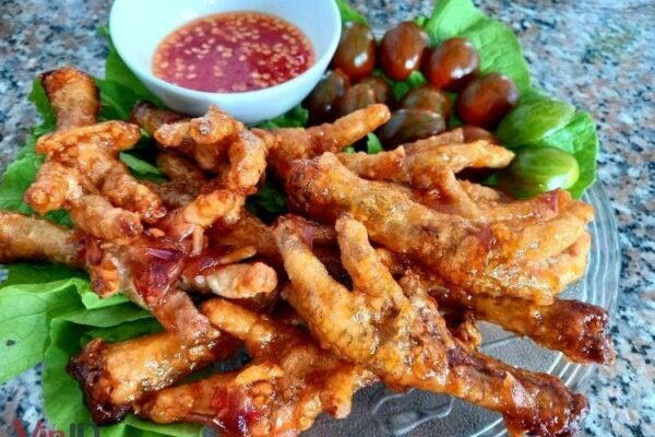 Bật mí công dụng & tác hại của việc ăn chân gà không phải ai cũng biết