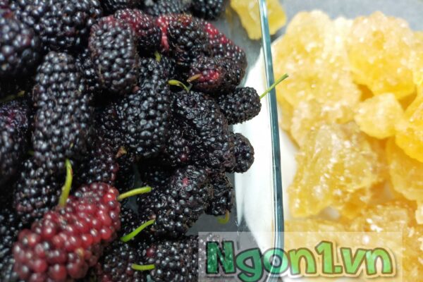 Cách làm dâu tằm ngâm đường phèn dùng được ngay