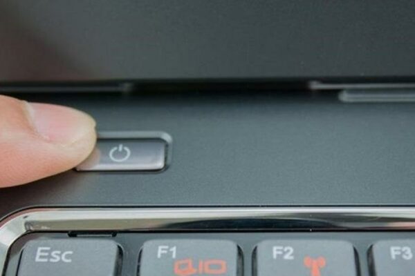 Nút nguồn laptop lenovo ở đâu