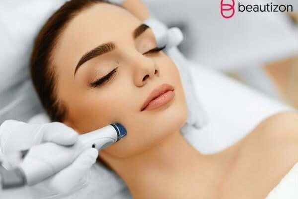 Treatment trong skincare là gì? Một bộ skincare gồm những gì?