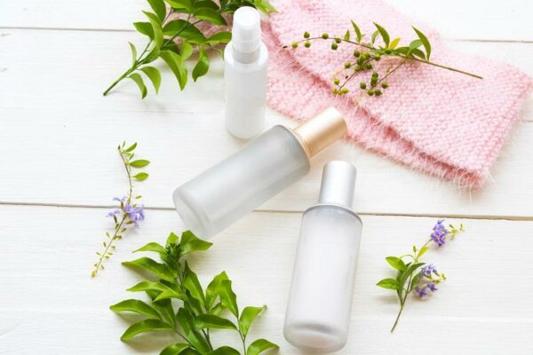 Giải đáp dùng toner xong có phải rửa mặt không? Giải đáp dùng toner xong có phải rửa mặt không?