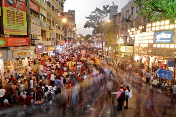 Dân số châu Á và những rủi ro trong thế giới 8 tỉ người
