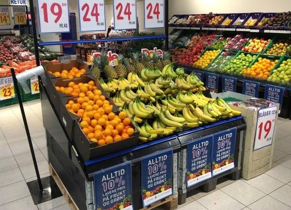 Cách trưng bày trái cây bán bắt mắt thu hút khách cho siêu thị