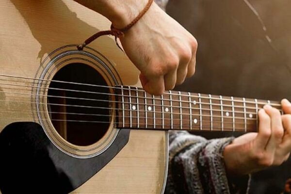 Mua dây đàn guitar acoustic loại nào tốt nhất?